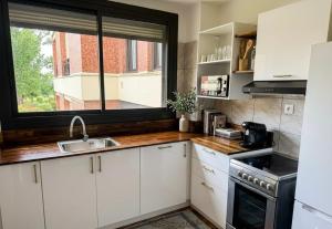 Large bright 5-room apartment4 bedrooms Metro 5 min