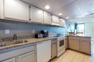 Grandview 203