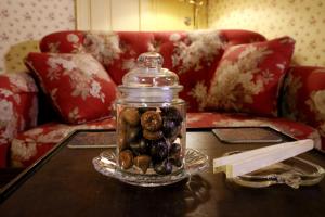 Deluxe Queen Suite room in Apple Bin Inn