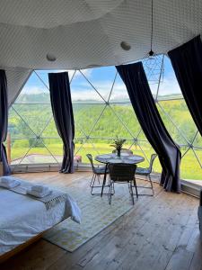Tranquil Dome - Mantas Retreat Glamping Cornereva