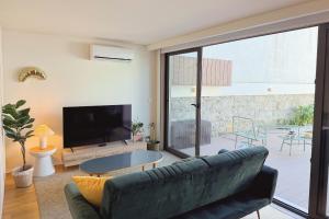 Host Wise - Peaceful & Luxurious Flat - Terrace
