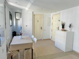 Apartamento con piscina, temporada