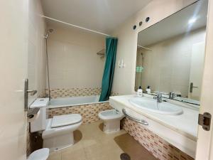 Apartamento con piscina, temporada