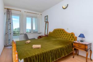 Apartments Zeljana on the beach