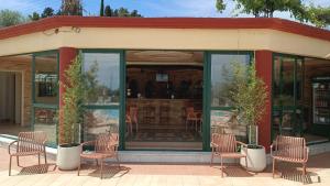Sunflower Apartments & Studios