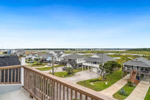 Amazing Ocean & Bay Views, 2 King Suites, & Pool!