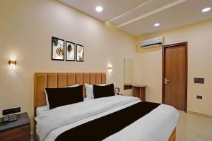 Hotel O THE PVS GRAND