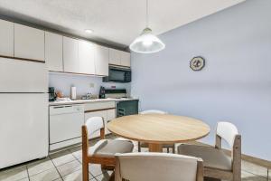 Pet-Friendly Suite With A Kitchen Pool and Spa