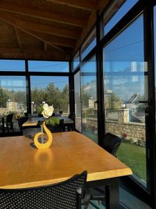 SEA & LAKE VIEW VILLA