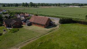 Spacious Contractor Hub Near Sizewell With Ample Off Road Parking