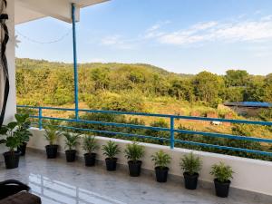 HillsCape - By Casa Blanca