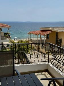 VillaKaliba BEACHFRONT HOUSE