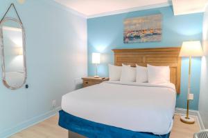 Direct Oceanfront 1 Bedroom Suite! Schooner At Compass Cove 335- Sleeps 4!
