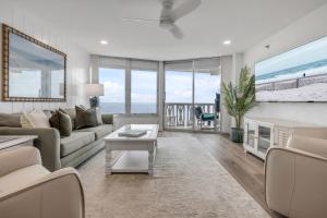 New Listing! Direct Oceanfront 2-2 Huge Private Balcony Beachfront Pool Garage