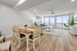 New Listing! Direct Oceanfront 2-2 Huge Private Balcony Beachfront Pool Garage