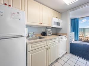 Oceanfront 1 bedroom - Sand Dunes 1129 - Sleeps 6!