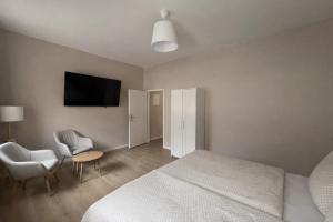 SchaeBu! 10 im Wandel der Zeit! Heute Ferienwohnung damals Polizeiwache