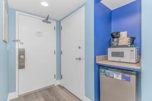 Cozy Updated Oceanview Studio for 4! Paradise 511