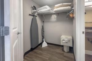 Immaculate Ocean View Suite!-Caravelle Resort 1004-Sleeps 6 Guests!