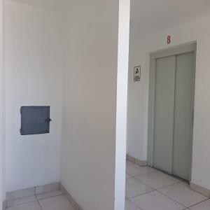 Amplio Departamento Familiar en San Miguel Cerca al Malecón Costanera, WiFi, TV y Cocina Equipada