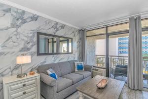 Immaculate Ocean View King Suite!- Grande Cayman Resort Unit 437 - Sleeps 4 Guests!