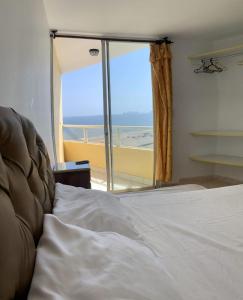 Amplio Departamento Familiar en San Miguel Cerca al Malecón Costanera, WiFi, TV y Cocina Equipada