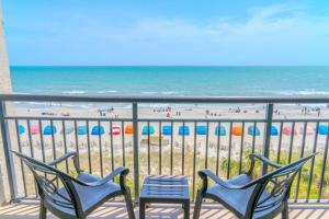 2 Bedroom Oceanfront Condo with Separate Entrances! Ocean Reef 50&509