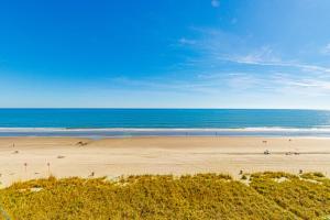 Spacious 1 BR Condo-Breathtaking Oceanfront Views! Bay Watch 706