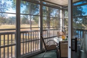 Charming Golf Getaway! River Oaks 19E