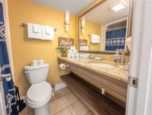 Oversized Balcony-Ocean Front Studio at Caravelle! 513