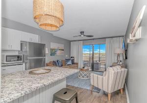 Captivating 2BR Condo for 7 on the Inlet! Marshside Inn 107