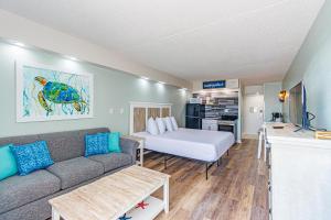 Ocean Front Condo Sea Mist 20509