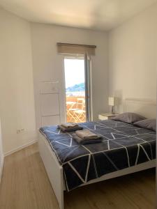 Cozy Family Apt Scenic Sea, Mountain, Budva View