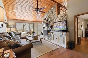 Laurel Ridge Lodge at Blowing Rock High Country