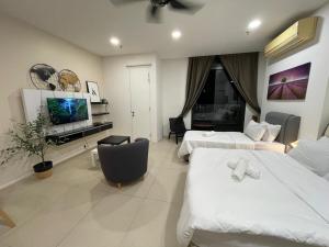 1-5 pax, Arcoris SOHO, Studio Unit, Spacious Unit