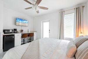Coastal Living Suite