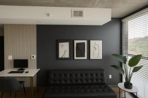 Elegant 2BR High-Rise Stay Downtown Birmingham 20