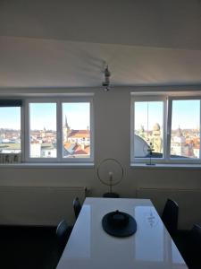 Lux Apt - Loft with View of the Center of Prague