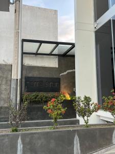 Moderno departamento en Torre Sirari, zona norte