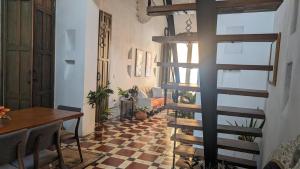 Old City 2-bedroom 2-bath apartment