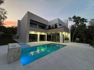 Casa Arroyo Blanco A modern jungle sanctuary!