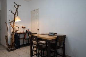Apartamento con Patio Privado y Asador