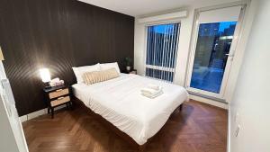 Modern Penthouse in Prime Downtown Location