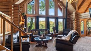 Moonshadows Log Cabin by AvantStay
