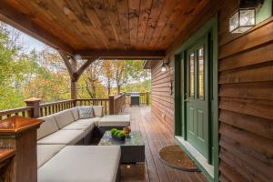 A Change of Scenery at Yonahlossee 5 BR