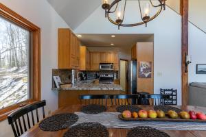 A Change of Scenery at Yonahlossee 5 BR