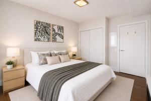 The Moderne Suites - Toronto Convention District