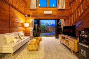 New! Stylish Lumbung Loft 1BR Villa2, Kerobokan