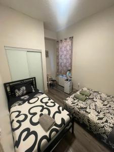 Queen St Prime AC Suite, Walk to FIFA Fan Zone, BMO Field, Toronto Stadium, Fifa Matches and After Festival, CN Tower and Harbourfront