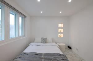 2bedroom 1bathroom hongdae area
